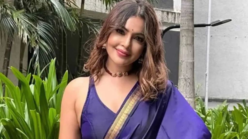 Subhashini Tamil Actress