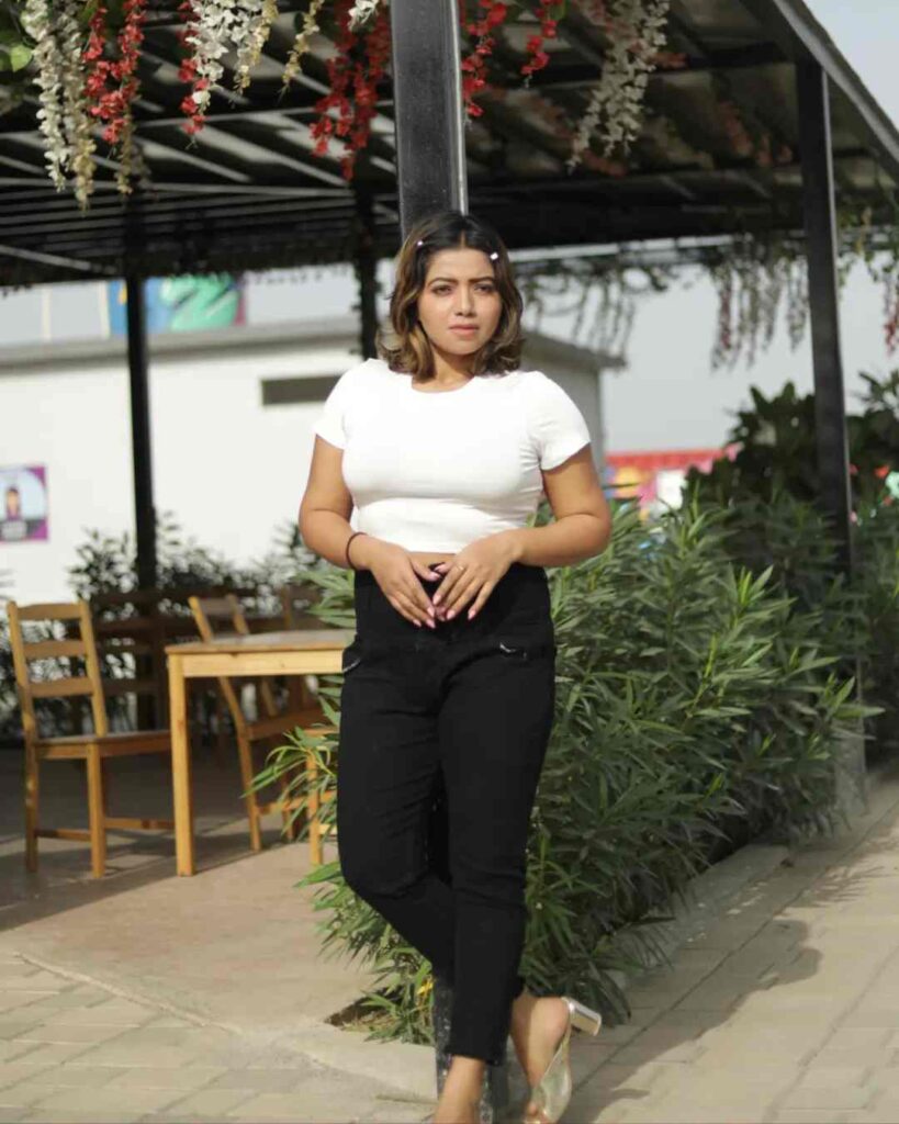 Rekha Mona Sarkar